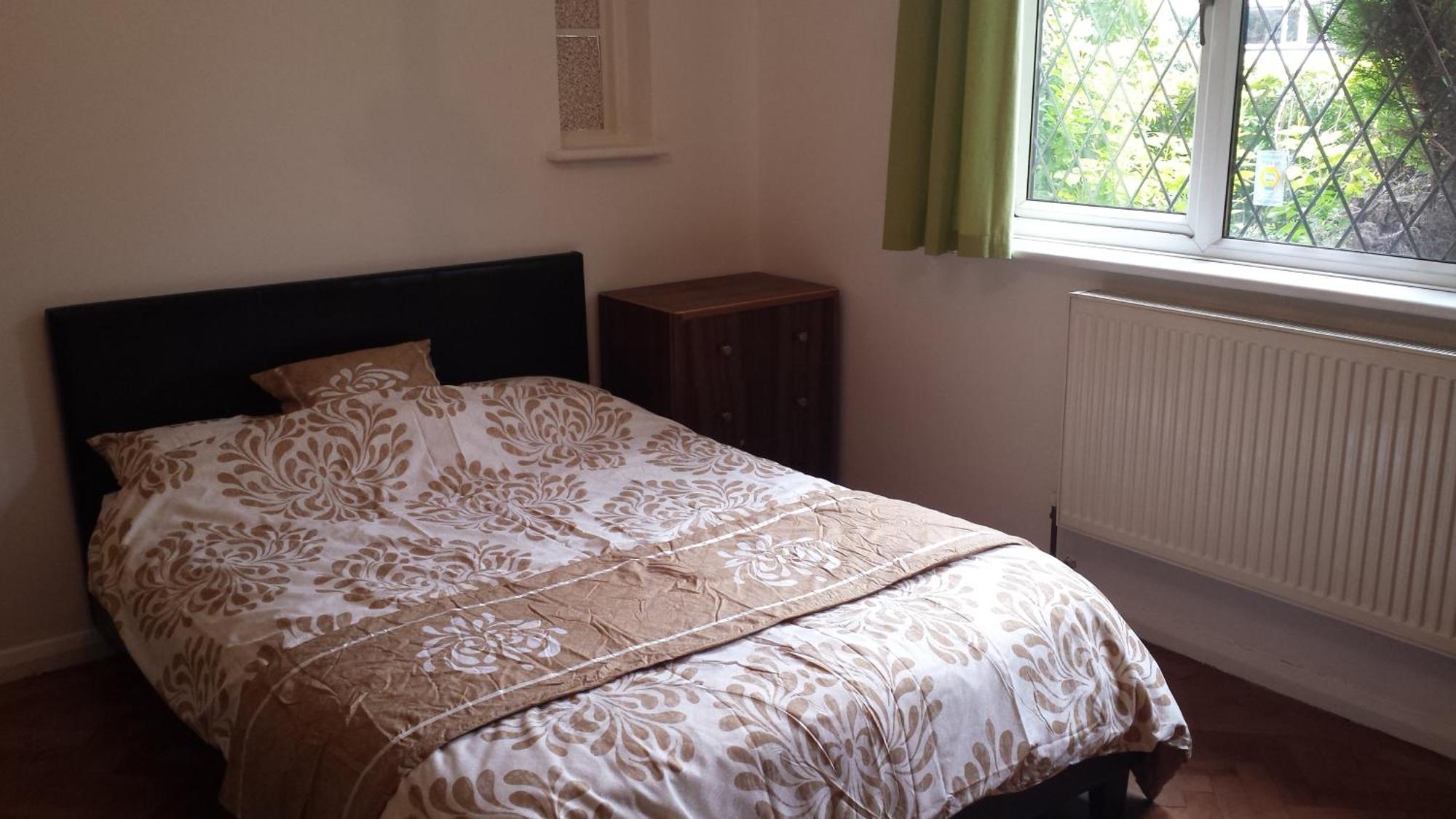 Oyo Guest House Ellipse Whetstone Экстерьер фото