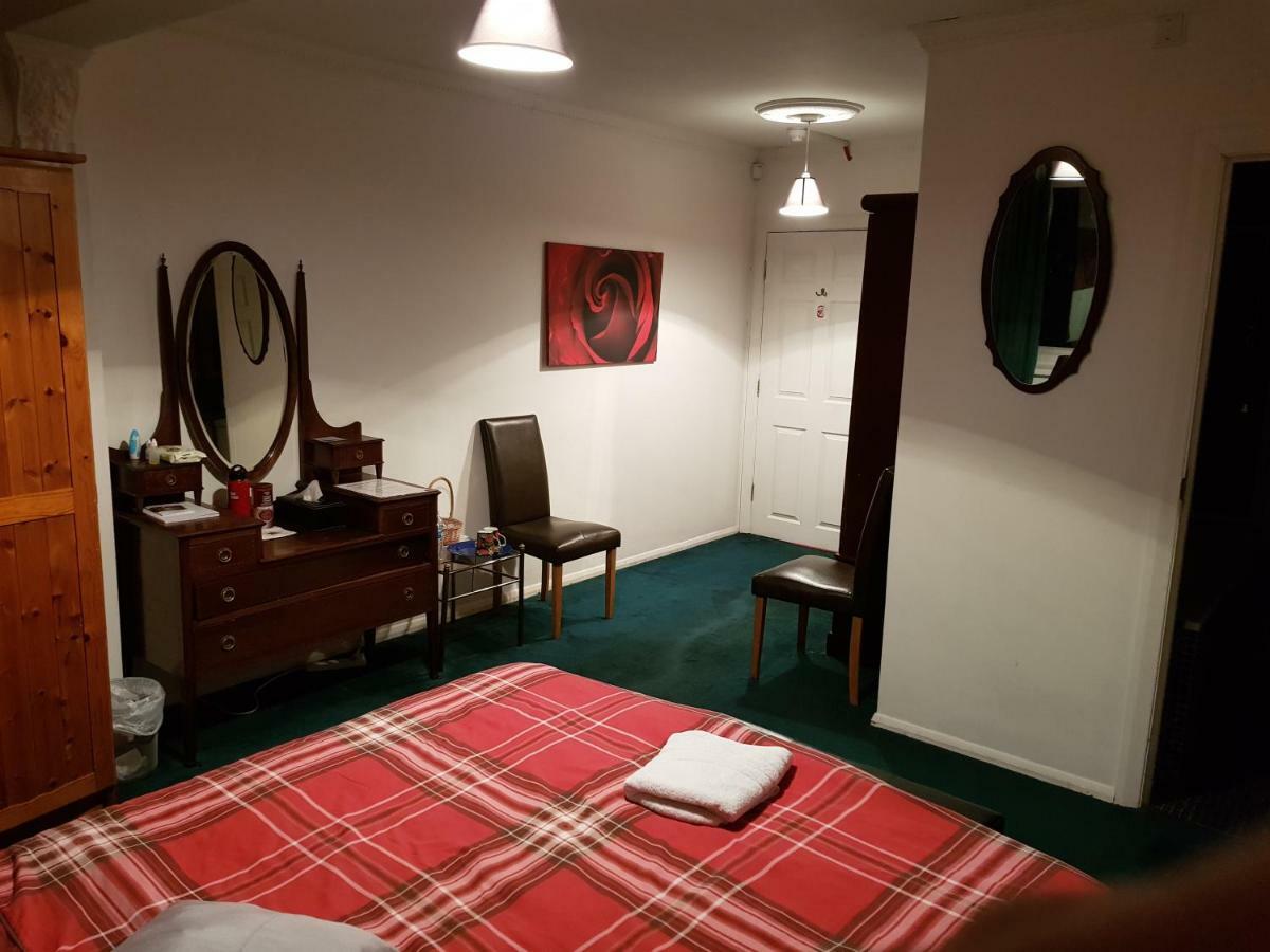 Oyo Guest House Ellipse Whetstone Экстерьер фото